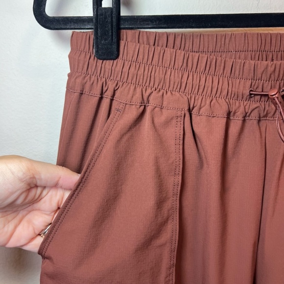 Fabletics Women’s Heights Cargo Pants Sepia Brown Baggy Wide Hiking Trail Medium - Picture 13 of 15